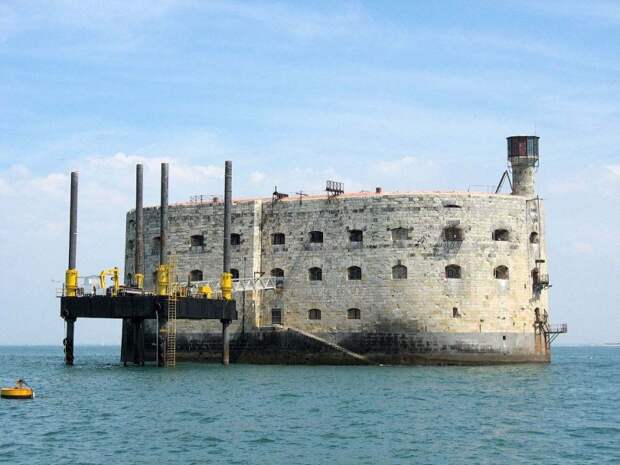 Форт Байяр, Франция. 10 самых впечатляющих морских фортов