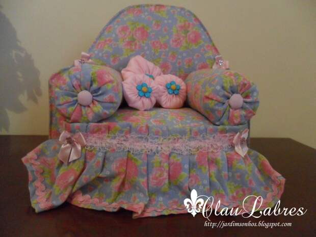 sofaestampadodeboneca (700x525, 264Kb)