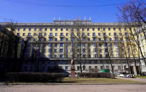 "Дом текстилей" на Московском проспекте засиял обновлёнными фасадами после реставрации