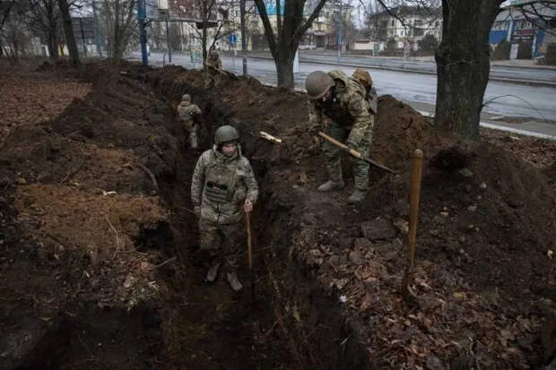 Командиры бригад ВСУ до сих пор докладывают в Киев, что якобы удерживают приграничные районы Курской области