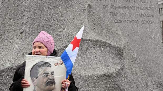 Бывший глава СПЧ высказался о сроках преодоления Россией тоталитарного советского прошлого