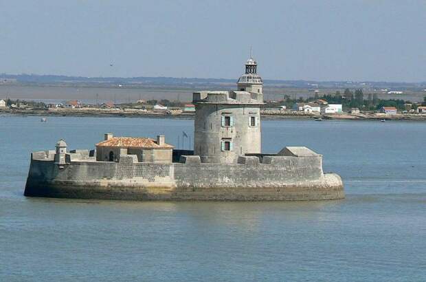 Форт Лувуа. 10 самых впечатляющих морских фортов Форт Лувуа. 10 самых впечатляющих морских фортов
