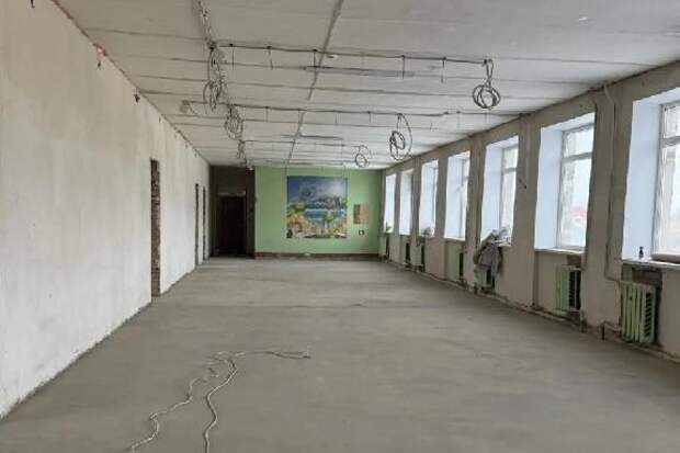 Капитальный ремонт здания Платоновской школы идёт по графику