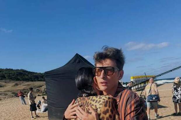 У ведущей Утяшевой началась аллергия из-за укуса осы на съемках в Стамбуле