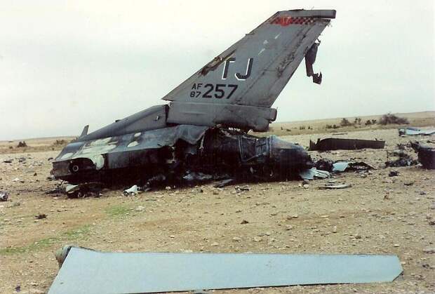 http://www.f-16.net/g3/var/resizes/f-16-photos/album30/adq.jpg?m=1371921786