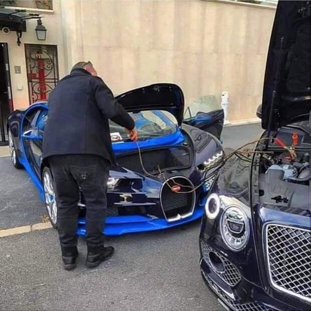 Когда прикуриваешь Bugatti Chiron от Bentley Bentayga