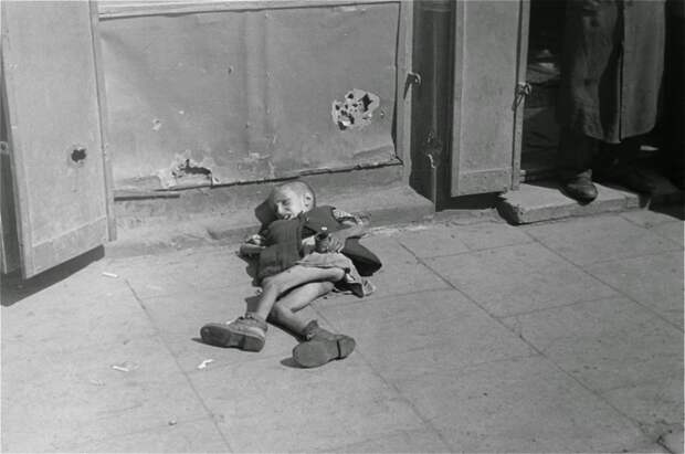 Варшавское гетто. Лето 1941 год.
