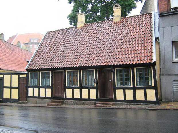 Дом в датском городе Оденсе, где Андерсен жил в детстве