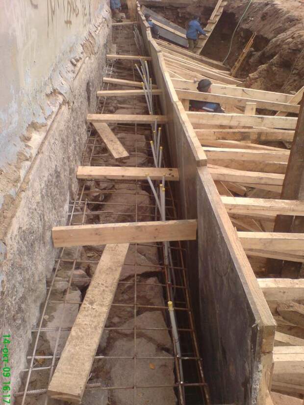 Как укрепить фундамент у дома