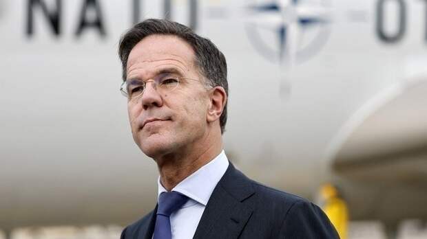 Рютте: заказанное НАТО оружие для Киева идет в полном объеме