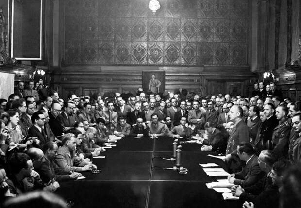 Юрий Селиванов. Почему Красная армия не взяла Берлин в 1941 году?