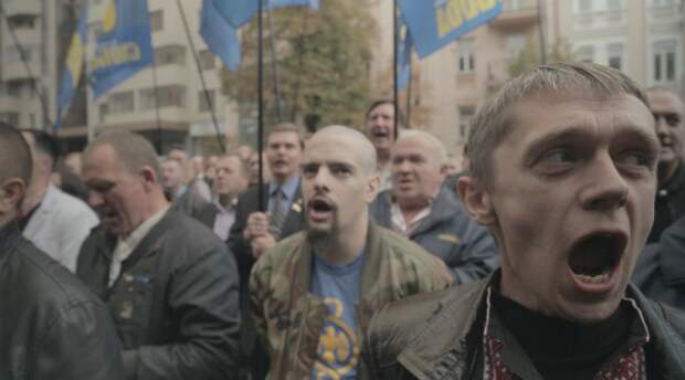Посольство Украины в Польше недовольно показом фильма «Маски Революции» в стране