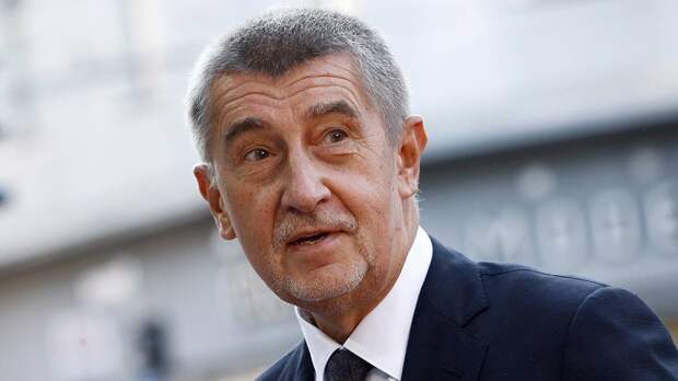 Премьер Чехии Бабиш вернулся в Прагу после сообщений о возможном теракте