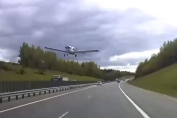 Росавиация установила, какой самолет напугал водителей на Ярославском шоссе