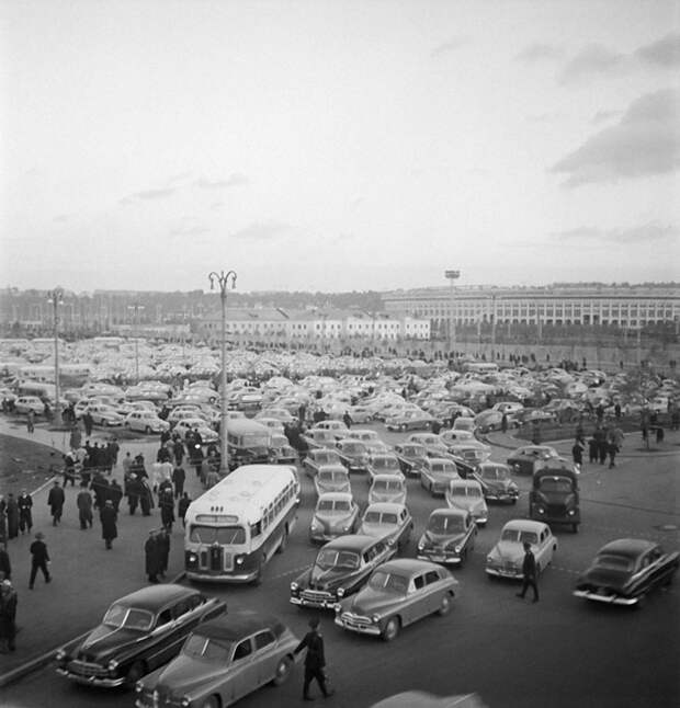 Советская жизнь в фотографиях 