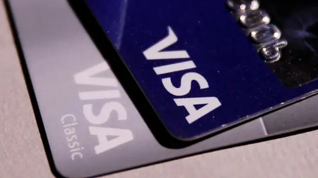 Visa обязала банки России выпускать только бесконтактные карты