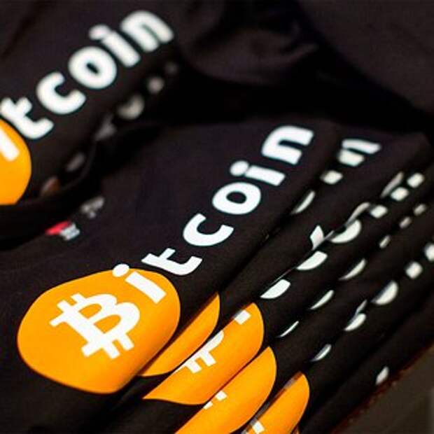 Стоимость биткоина превысила $61 тысячу
