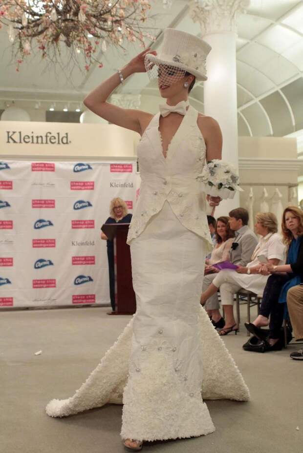 конкурс свадебных платьев из туалетной бумаги, платья из туалетной бумаги, 11th Annual Toilet Paper Wedding Dress Contest