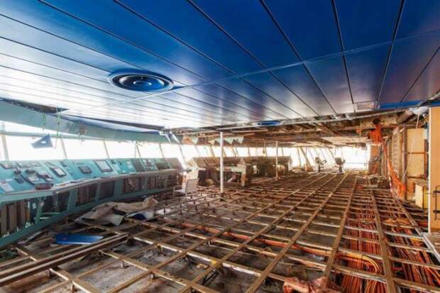 Costa Concordia после подъема
