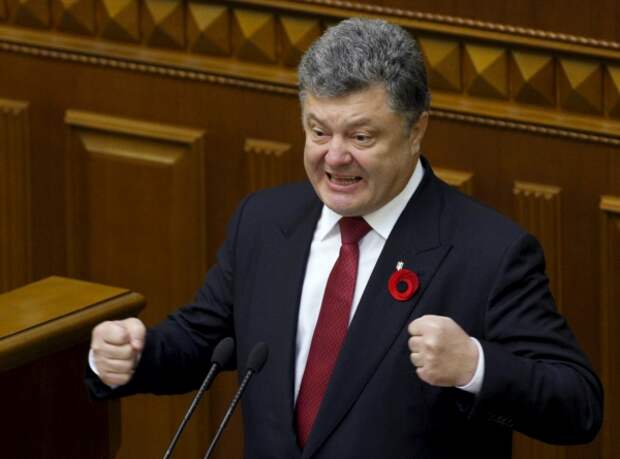 Порошенко заявил, что украинцы и есть "народ-победитель нацизма"