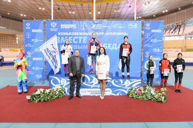 Юные конькобежки Тулы успешно выступили на турнире