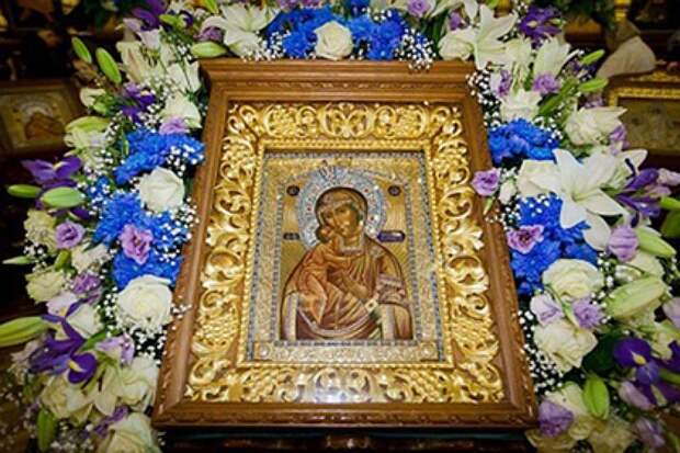 29 августа Празднование в честь иконы Божьей Матери Феодоровской.