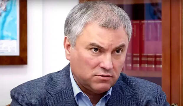 Председатель Госдумы РФ: Чтобы сохранить личную власть, Макрон хочет разжечь третью мировую войну