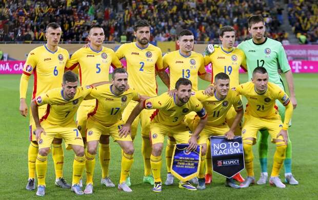 Сборная Румынии со второго места в группе F вышла на чемпионат Европы. Это выступление станет для румын пятым на европейских первенствах. Лучшее выступление - 1/4 финала (2000)