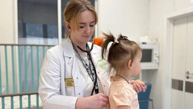 Котёнок едва не лишил жизни маленькую девочку в Подмосковье