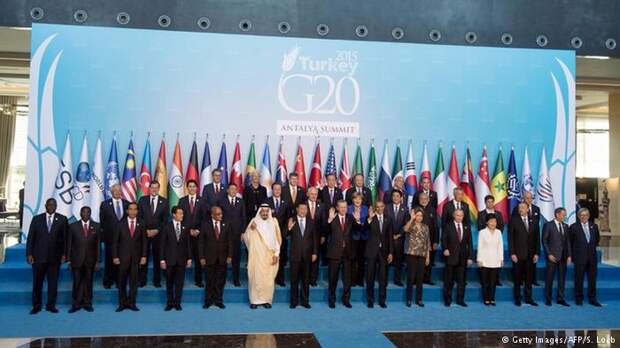 Групповое фото участников саммита G20 в Турции