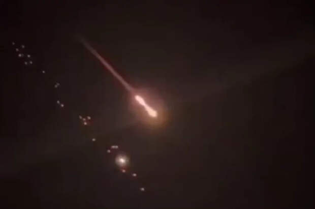 «Огненный дождь» обрушился на Израиль: супероружие Ирана сжигает все цели