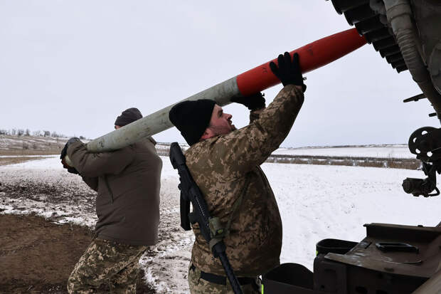 Советник офиса Зеленского Подоляк пригрозил ударами по Белоруссии