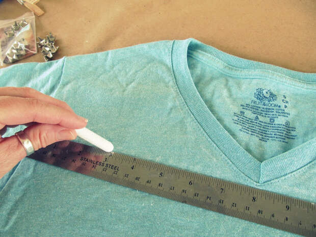 Переделка футболок в стильный наряд без использования швейной машинки