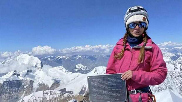 Альпинист заявил о возможном возобновлении попыток эвакуации Наговициной через год