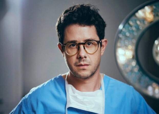 Почему в Москве растёт спрос на повторную пластику груди, и каких хирургов выбирают пациенты