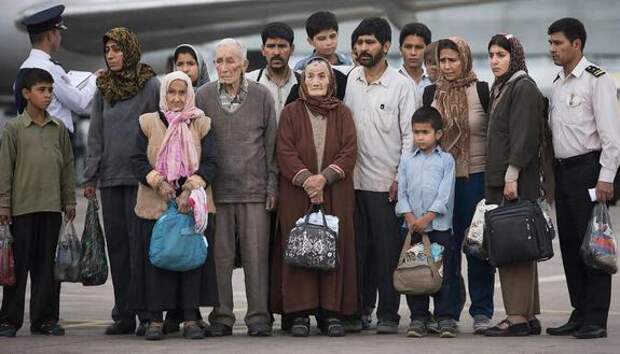 «Вышвыривать вместе с детьми и внуками»: Делягин настаивает на чистках в рядах новых российских граждан