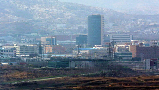 Индустриальный комплекс в Кэсоне, Северная Корея. Архивное фото