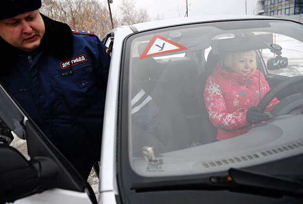 На экзамен по вождению в городе отводится 30 минут
