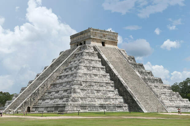 Nature: жрецы майя приносили в жертву мальчиков-близнецов 500 лет подряд