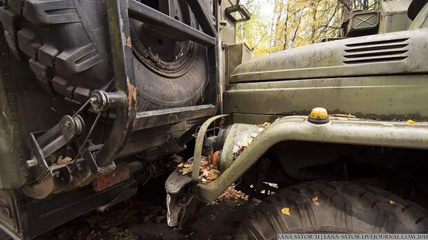 Кладбище военной техники авто, армия, консервация