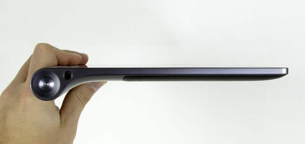 Lenovo Yoga Tab 3 Pro - вид сбоку
