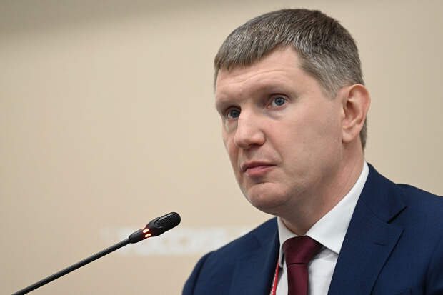 Решетников: процентные ставки будут снижаться медленнее ожиданий