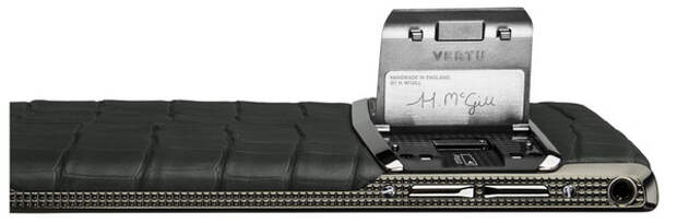 Vertu New Signature Touch