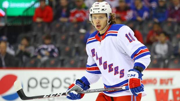 Нападающий "Нью-Йорк Рейнджерс" Артемий Панарин признан первой звездой дня НХЛ