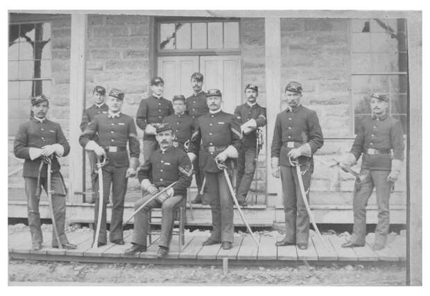 Унтер-офицеры отряда C 7-го кавалерийского полка