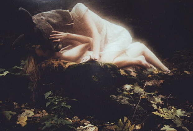 Сюрреалистические фотографии Laura Makabresku