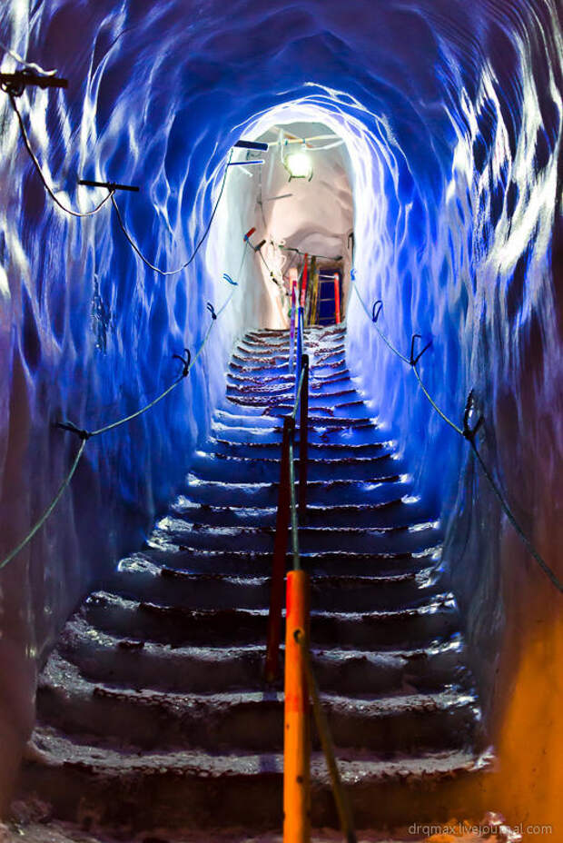 Внутри ледника (12 фото)