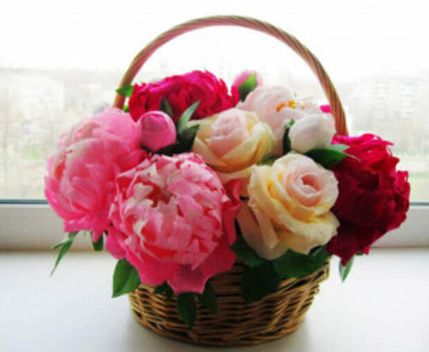 Пионы из гофрированной бумаги (24)