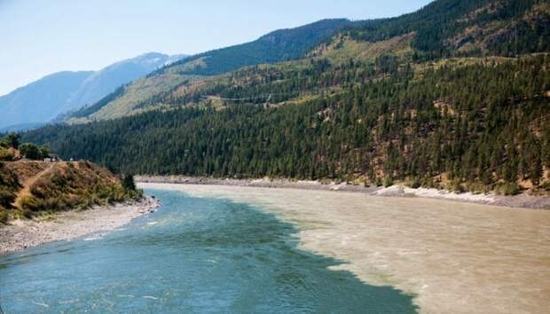 the_spectacular_confluence_of_the_rivers_new_2