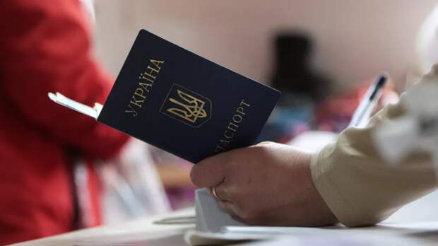 В «Севастополе» заявили, что будут решать вопрос игроков с футбольными паспортами Украины